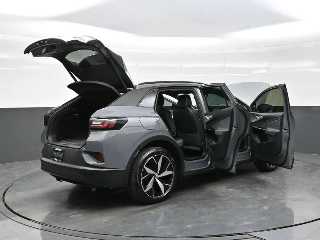 Used 2023 Gray Volkswagen Pro S image 43