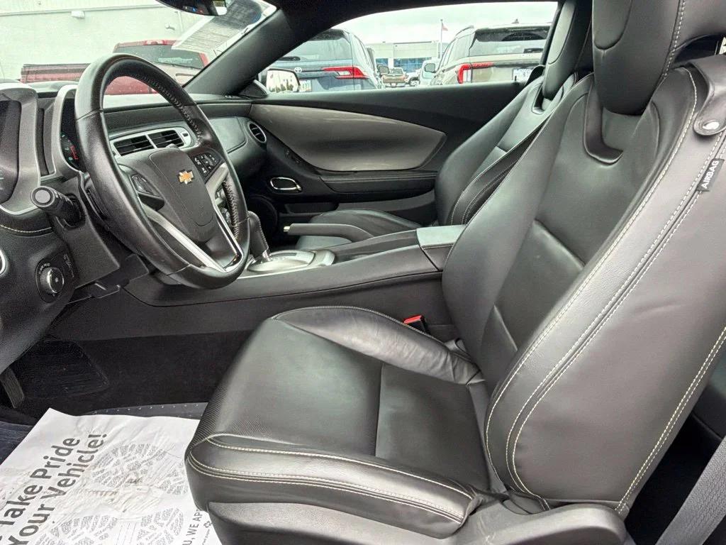 Used 2015 Black Chevrolet 2LT image 28