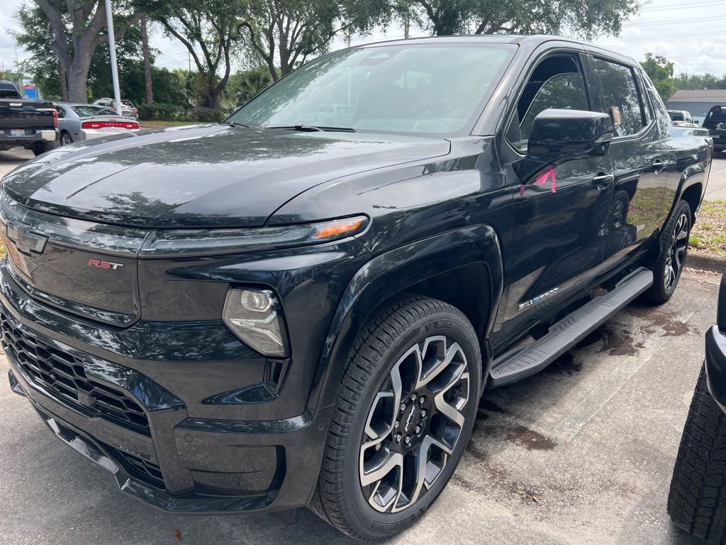 2025 Chevrolet Silverado EV RST Max Range's photo