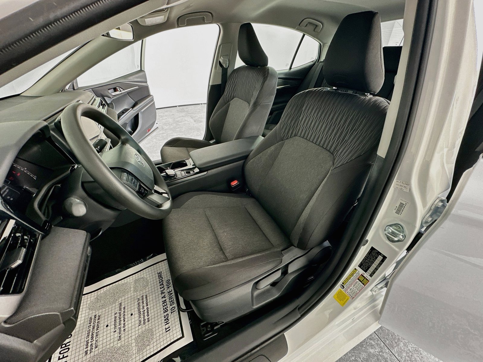 2026 Toyota Camry LE - Photo 26