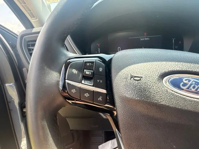 Used 2023 Vapor Blue Ford Base image 18