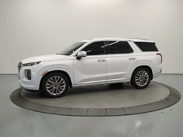 Used 2020 White Hyundai Limited image 5