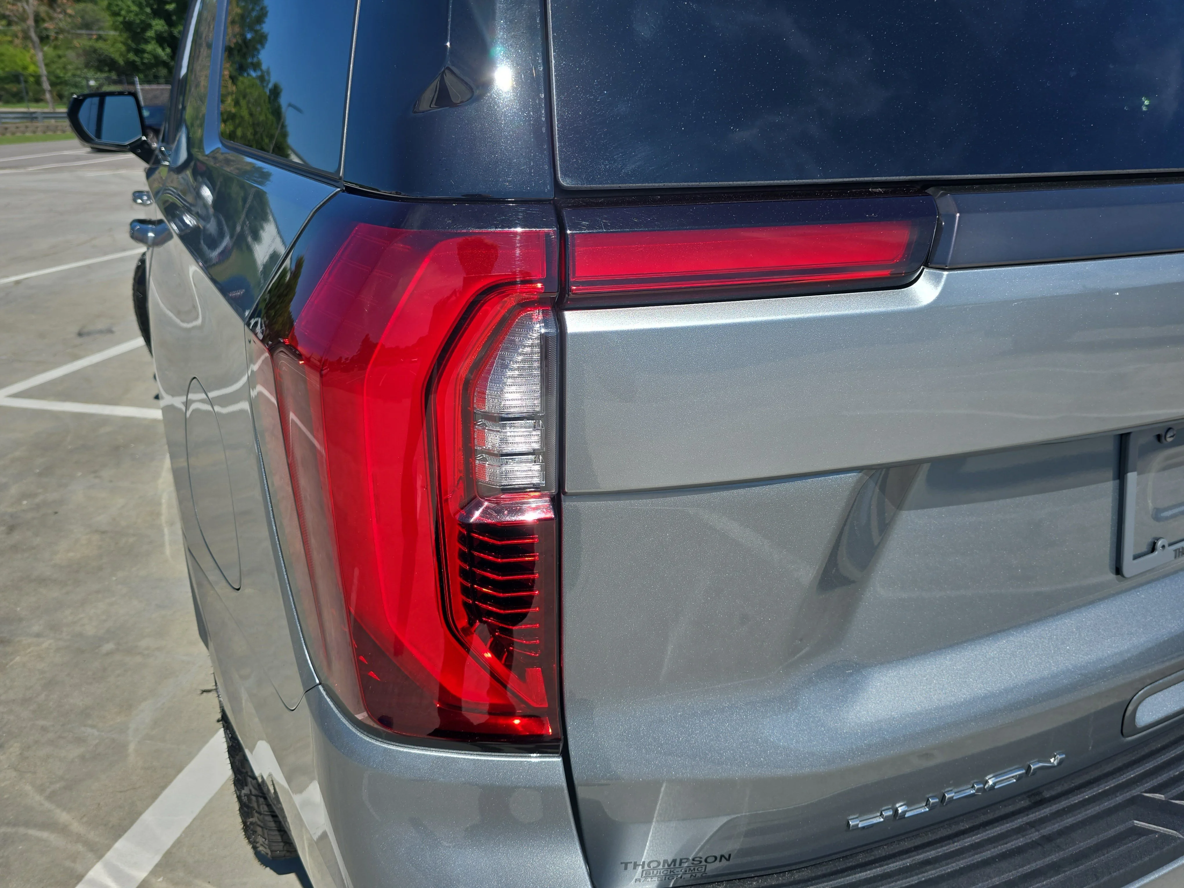 Used 2026 Sterling Metallic GMC AT4 Ultimate image 36