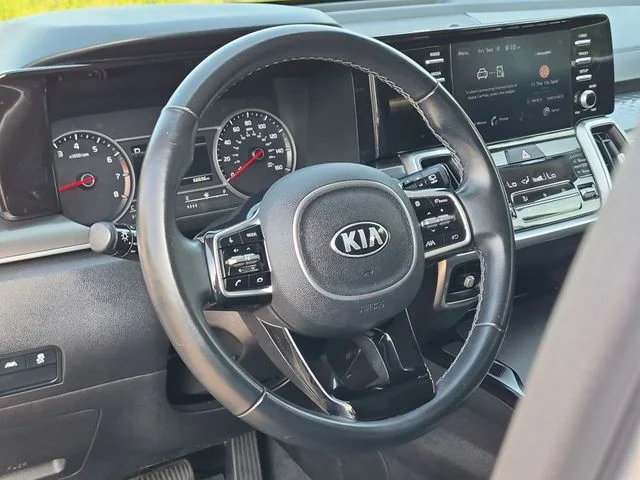 Used 2021 Silver Kia S image 31