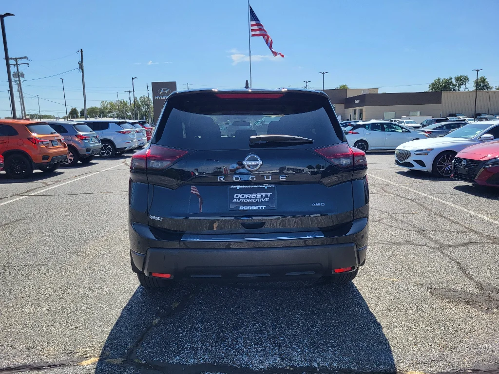Used 2026 Super Black Nissan SV image 7