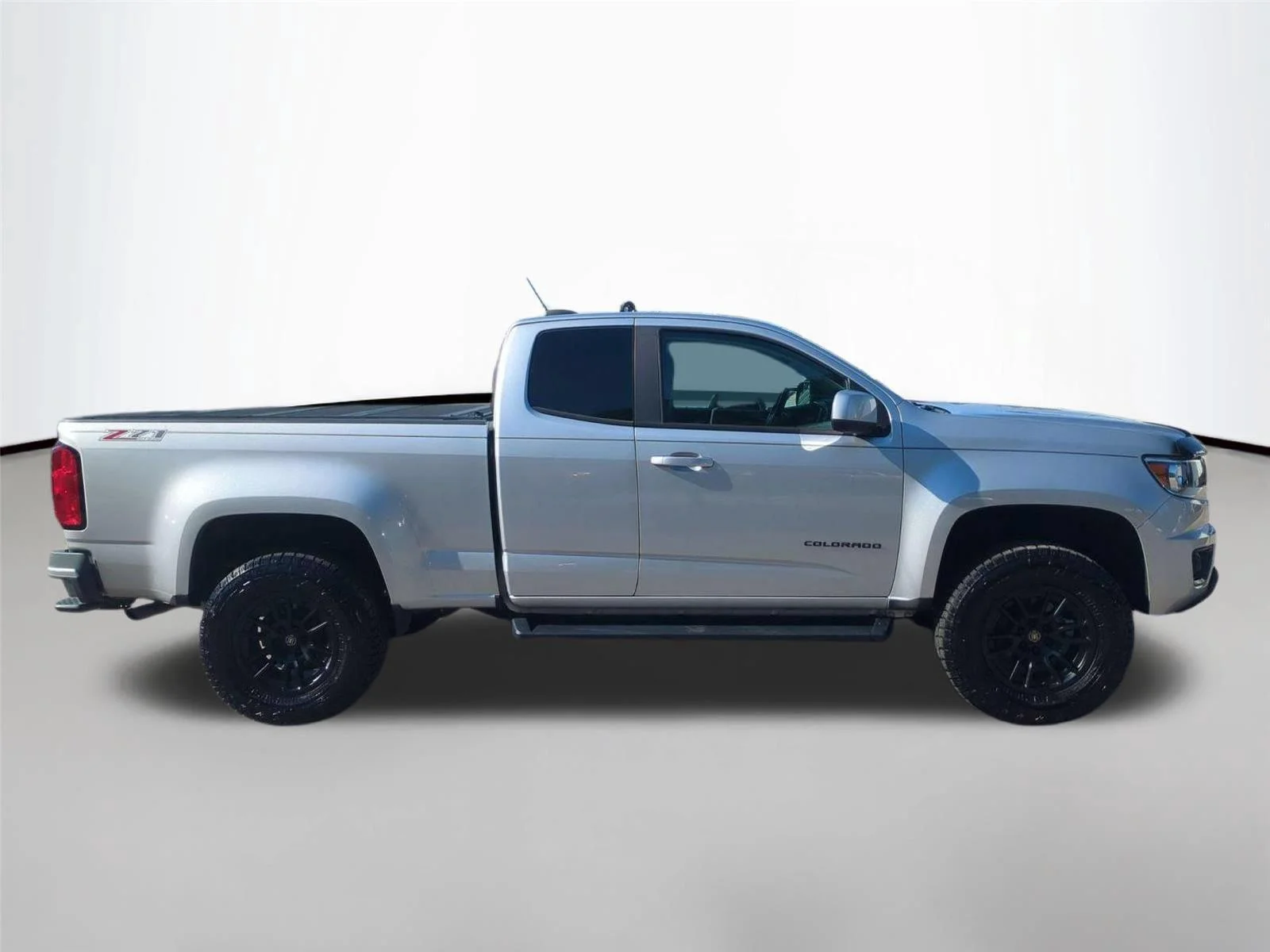 Used 2017 Summit White Chevrolet 4WD Z71 image 6