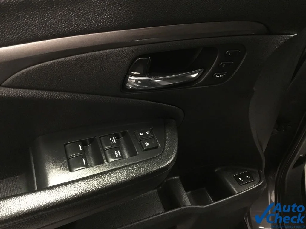 Used 2020 Gray Honda EX-L image 23