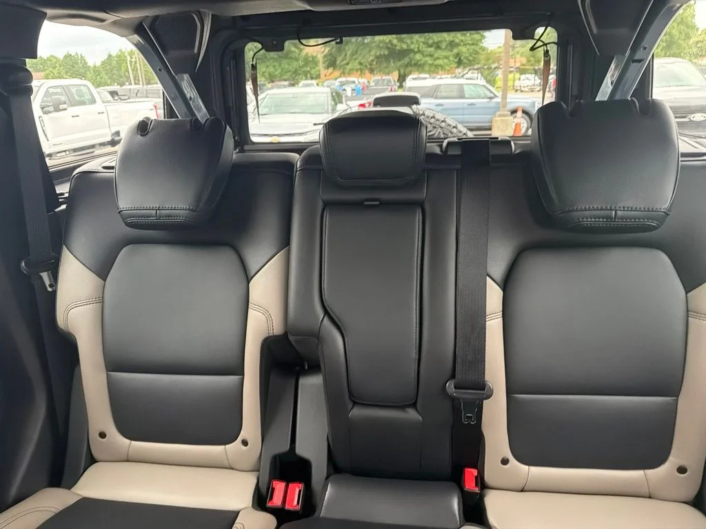 Used 2023 Gray Ford Wildtrak image 14