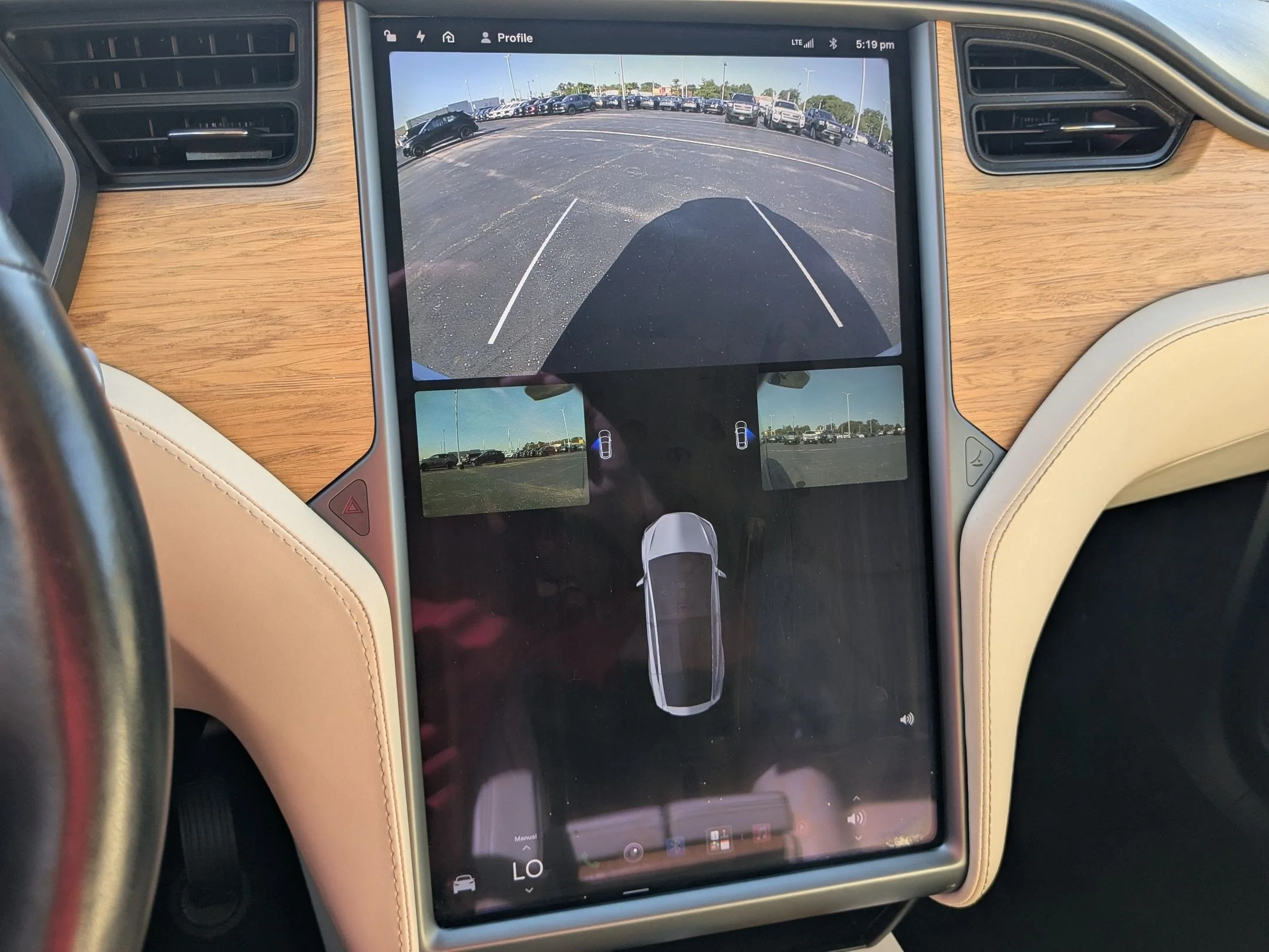 Used 2018 Silver Tesla 75D image 18