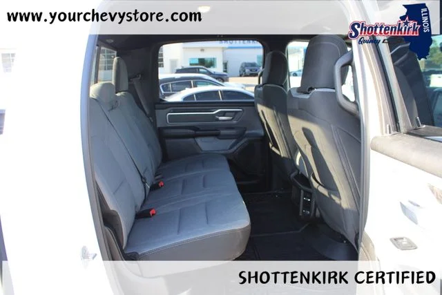Used 2022 White Ram Big Horn/Lone Star image 18
