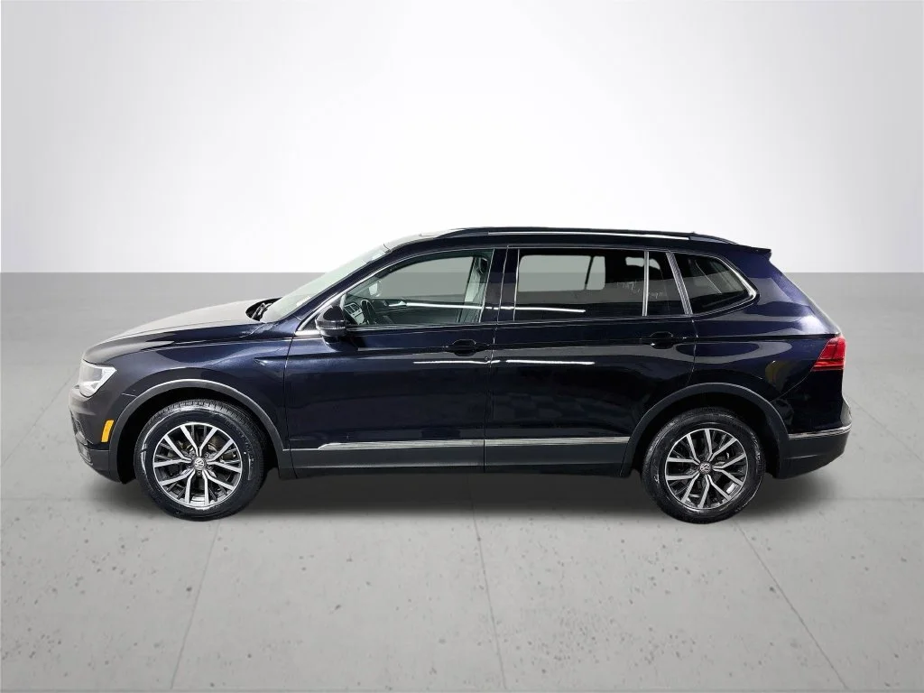 Used 2018 Black Volkswagen 2.0T SE image 9