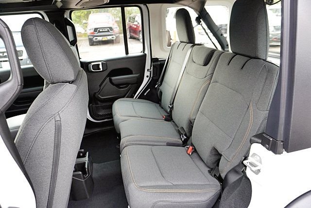 New 2026 Bright White Clear-Coat Exterior Paint Jeep Sport image 21