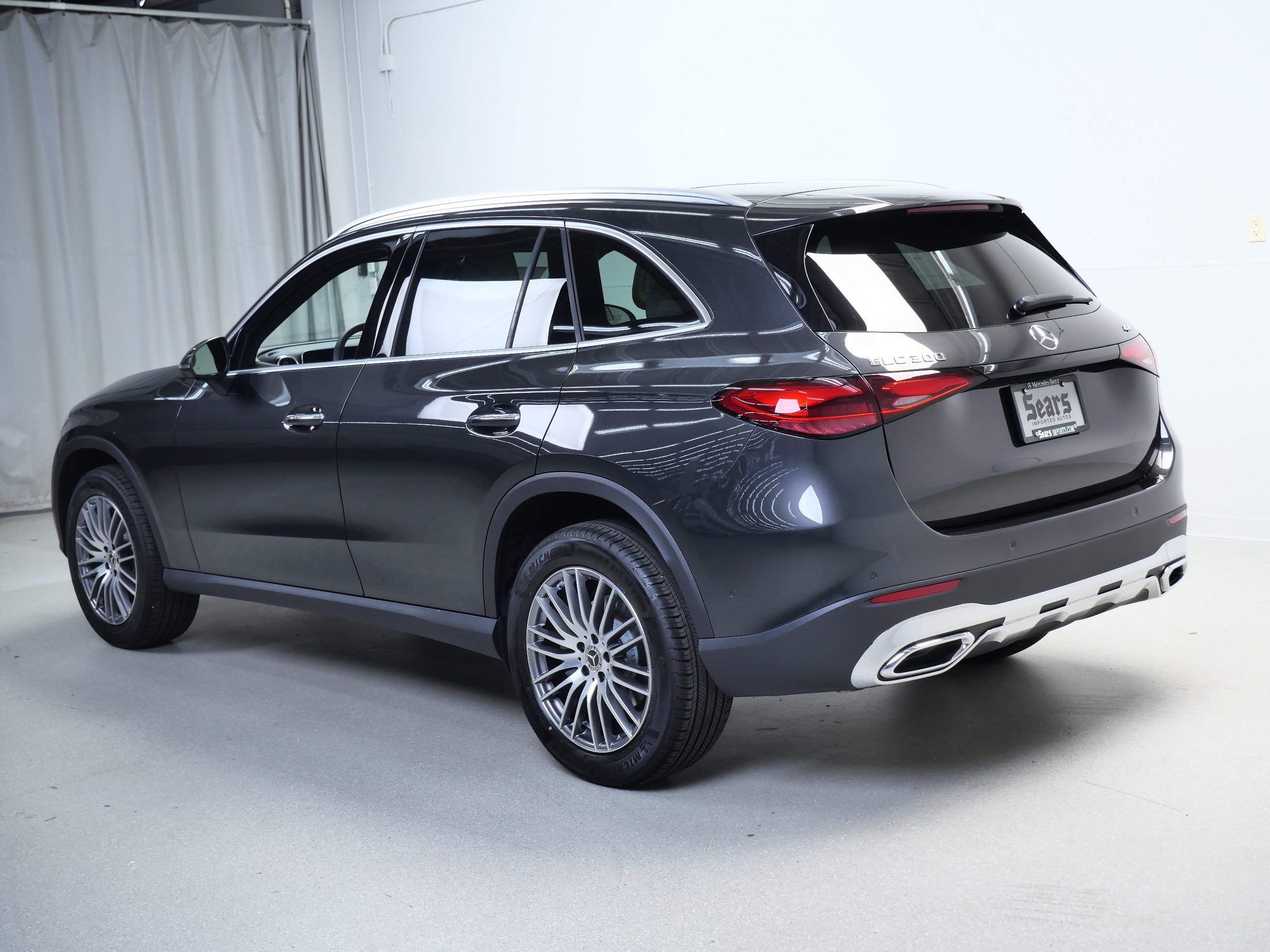 New 2026 Graphite Grey Metallic Mercedes-Benz GLC 300 image 6