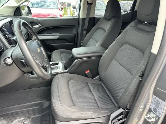 Used 2021 Gray Chevrolet LT image 21