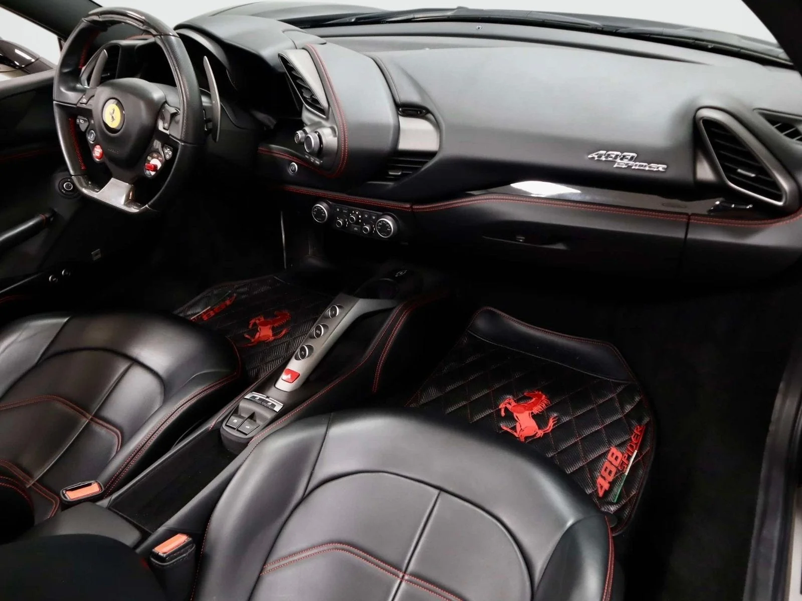 Used 2019 Nero Ferrari  image 17