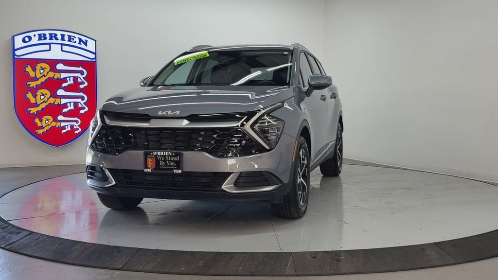 Used 2024 Silver Kia EX image 9