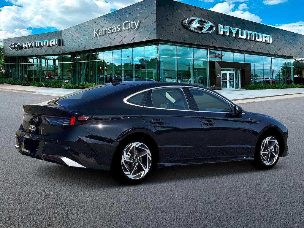 New 2026 Abyss Black Hyundai SEL Sport image 8