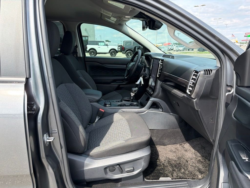New 2026 Carbonized Gray Metallic Ford XLT image 21