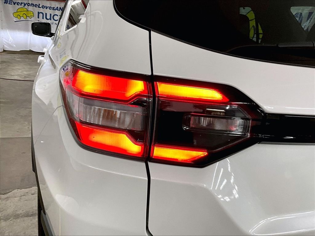 Used 2024 White Honda Touring image 34