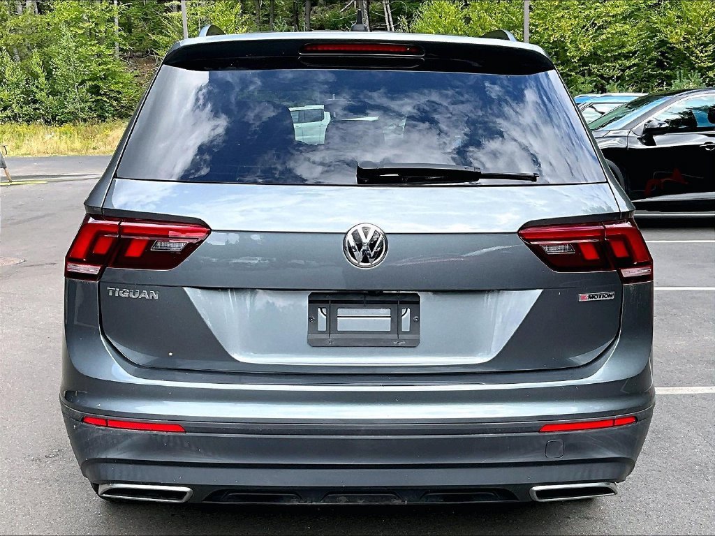 Used 2021 Gray Volkswagen 2.0T S image 5