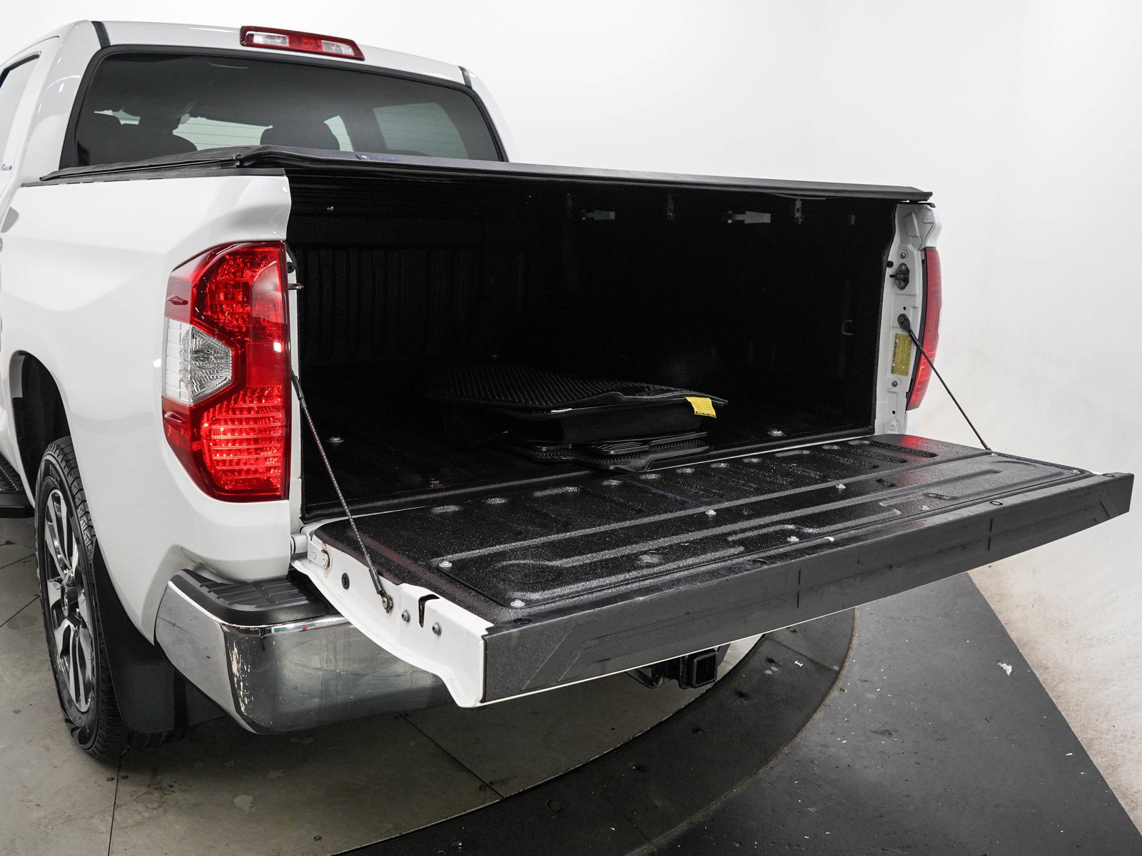Used 2018 Super White Toyota Limited image 11