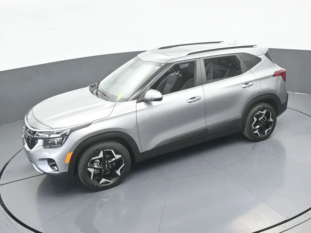 Used 2025 Steel Gray Kia EX image 44
