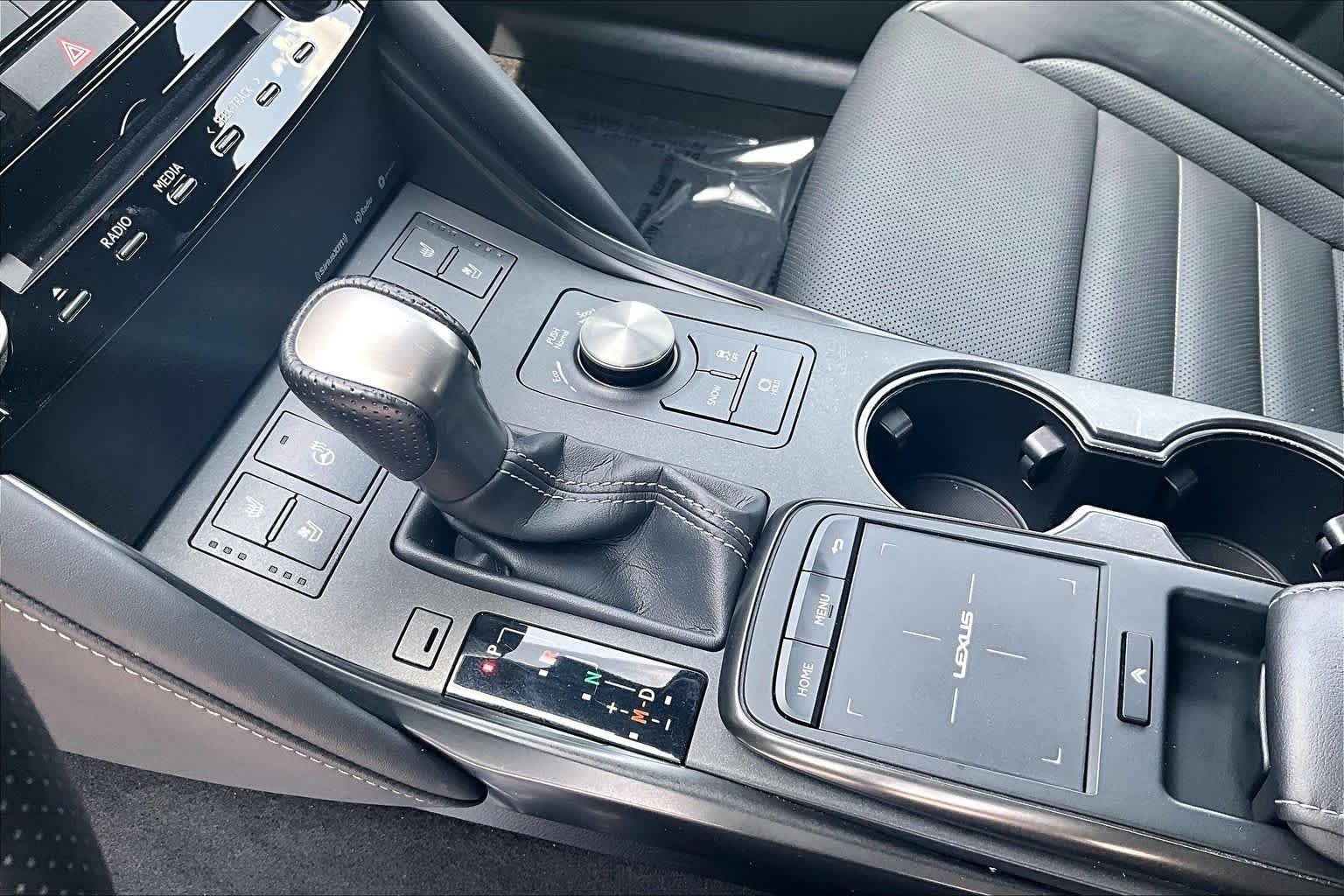 Used 2023 Ultra White Lexus F SPORT image 17