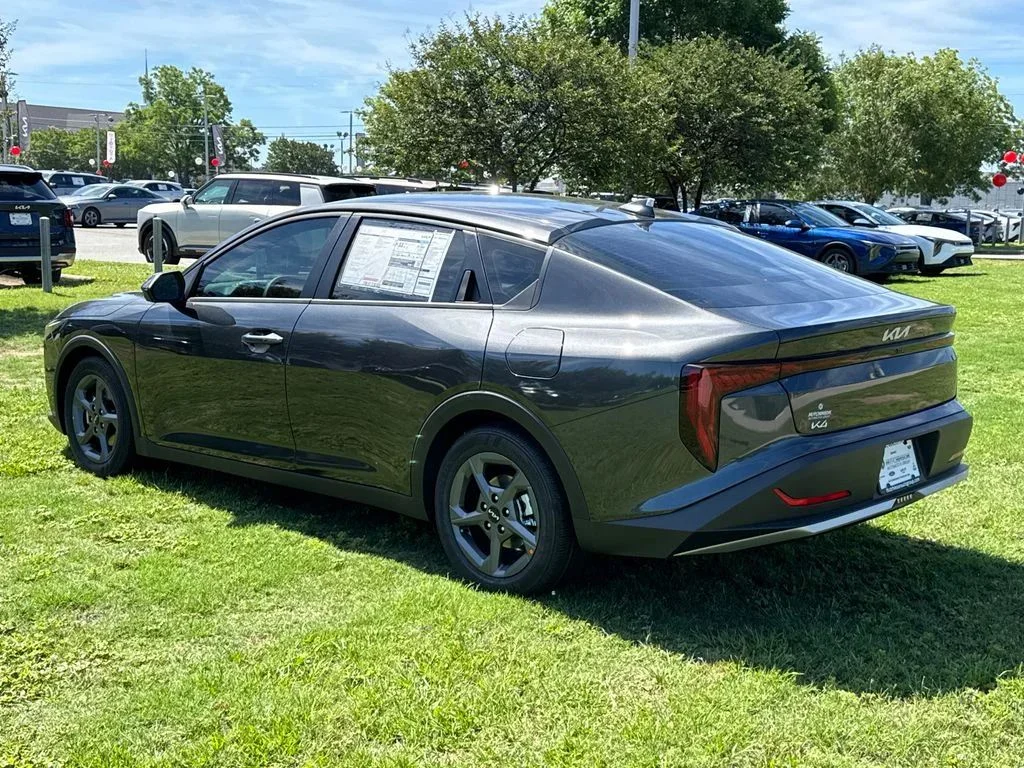 New 2026 Gray Kia LXS image 5