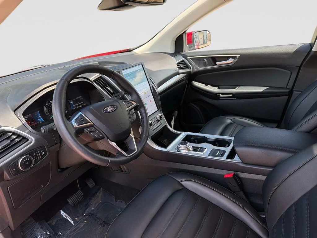 Used 2023 Red Ford SEL image 22