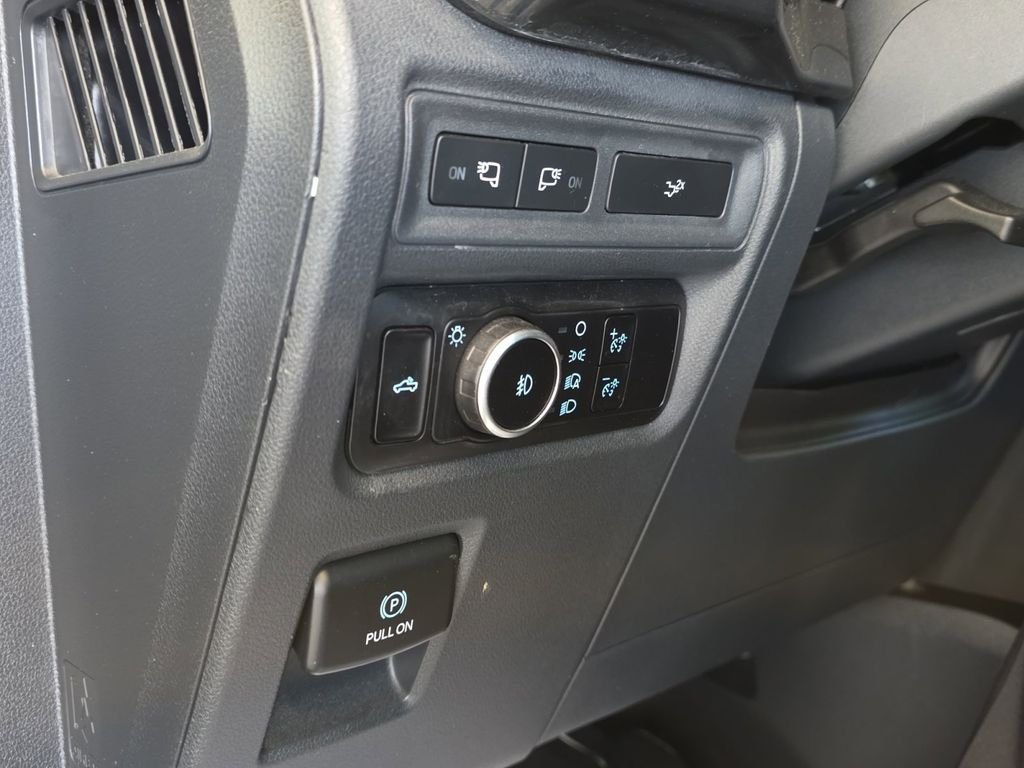Used 2023 Black Ford XLT image 23