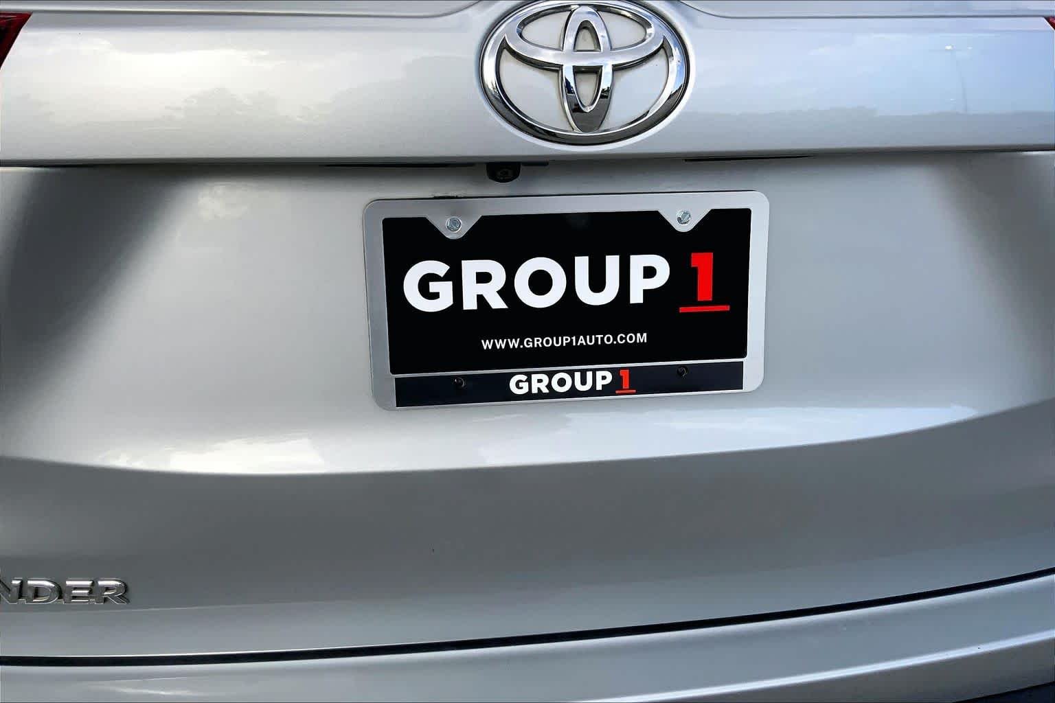 Used 2019 Celestial Silver Metallic Toyota LE image 10