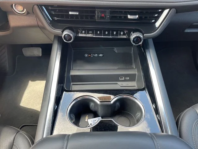 Used 2025 Gray Chevrolet Z71 image 48
