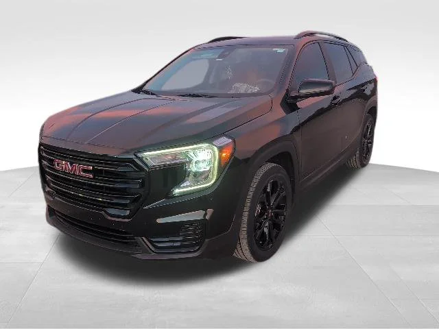 Used 2022 Black GMC SLE image 7
