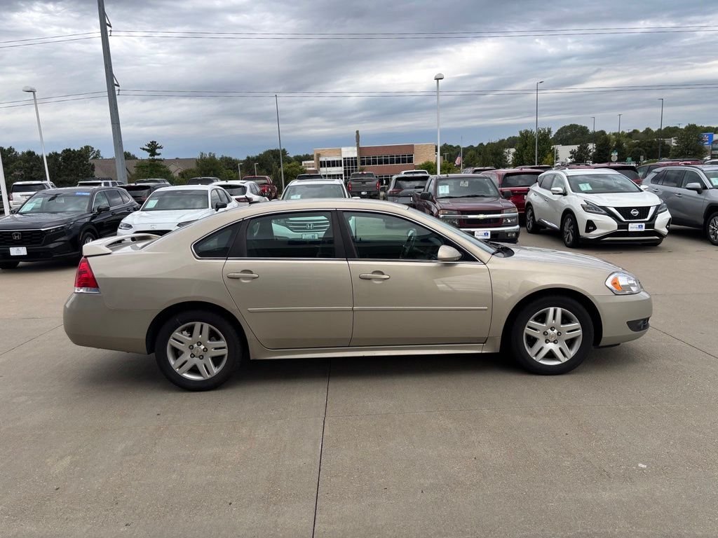 Used 2011 Gold Mist Metallic Chevrolet LT image 4