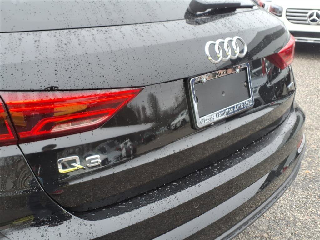 Used 2025 Black Audi S line Premium image 9