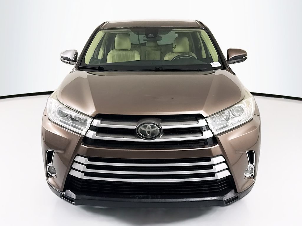 Used 2018 Walnut Toyota LE Plus image 2