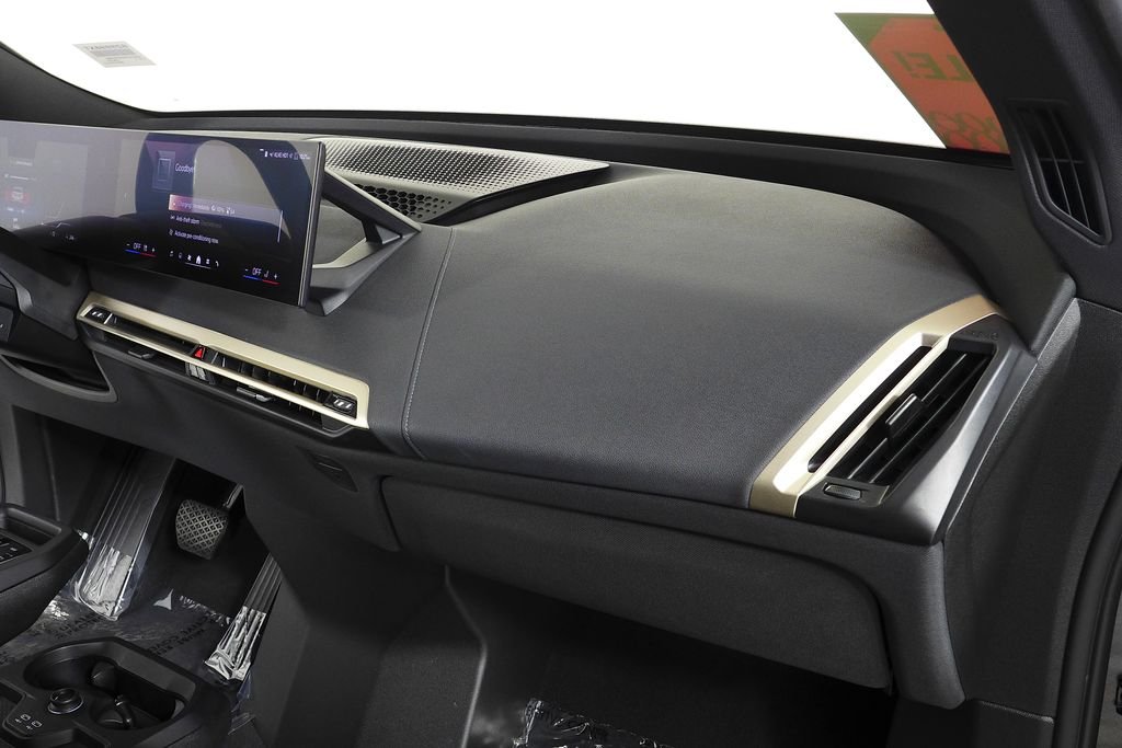 Certified Used 2024 Alpine White BMW xDrive50 image 13