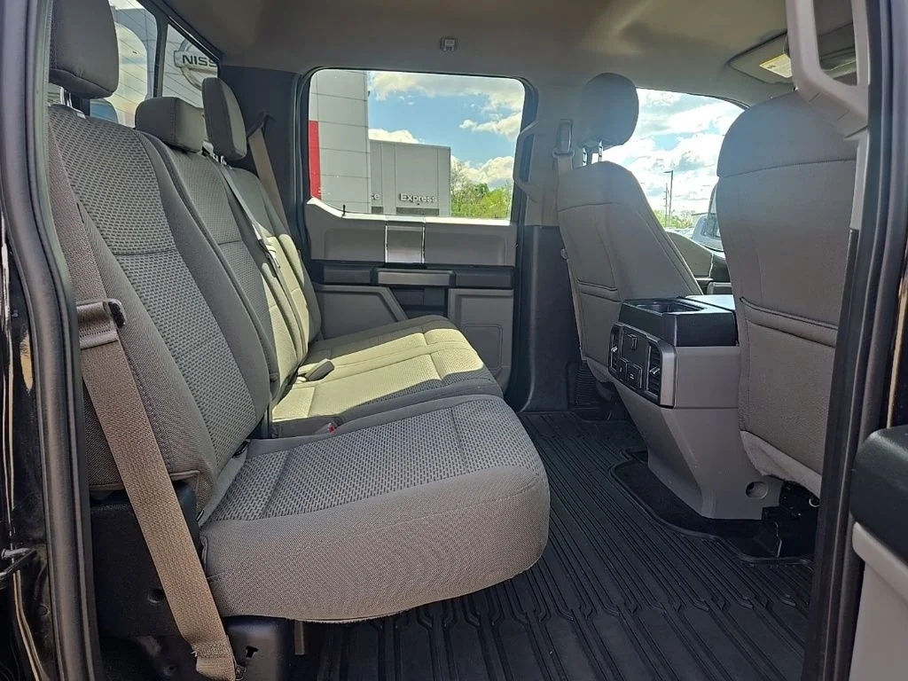 Used 2017 Black Ford XLT image 26