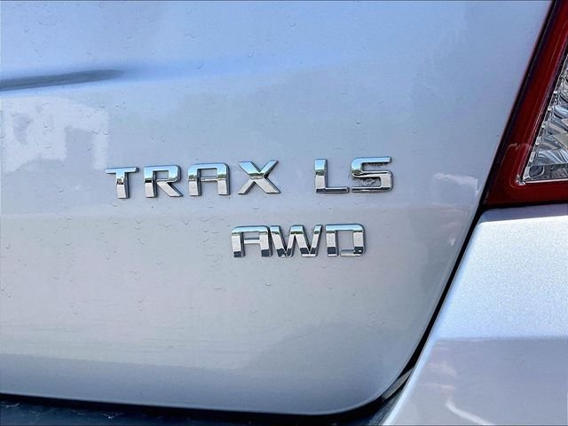 Used 2016 Silver Chevrolet LS image 8