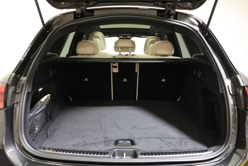 Used 2027  Mercedes-Benz GLC 300 image 54