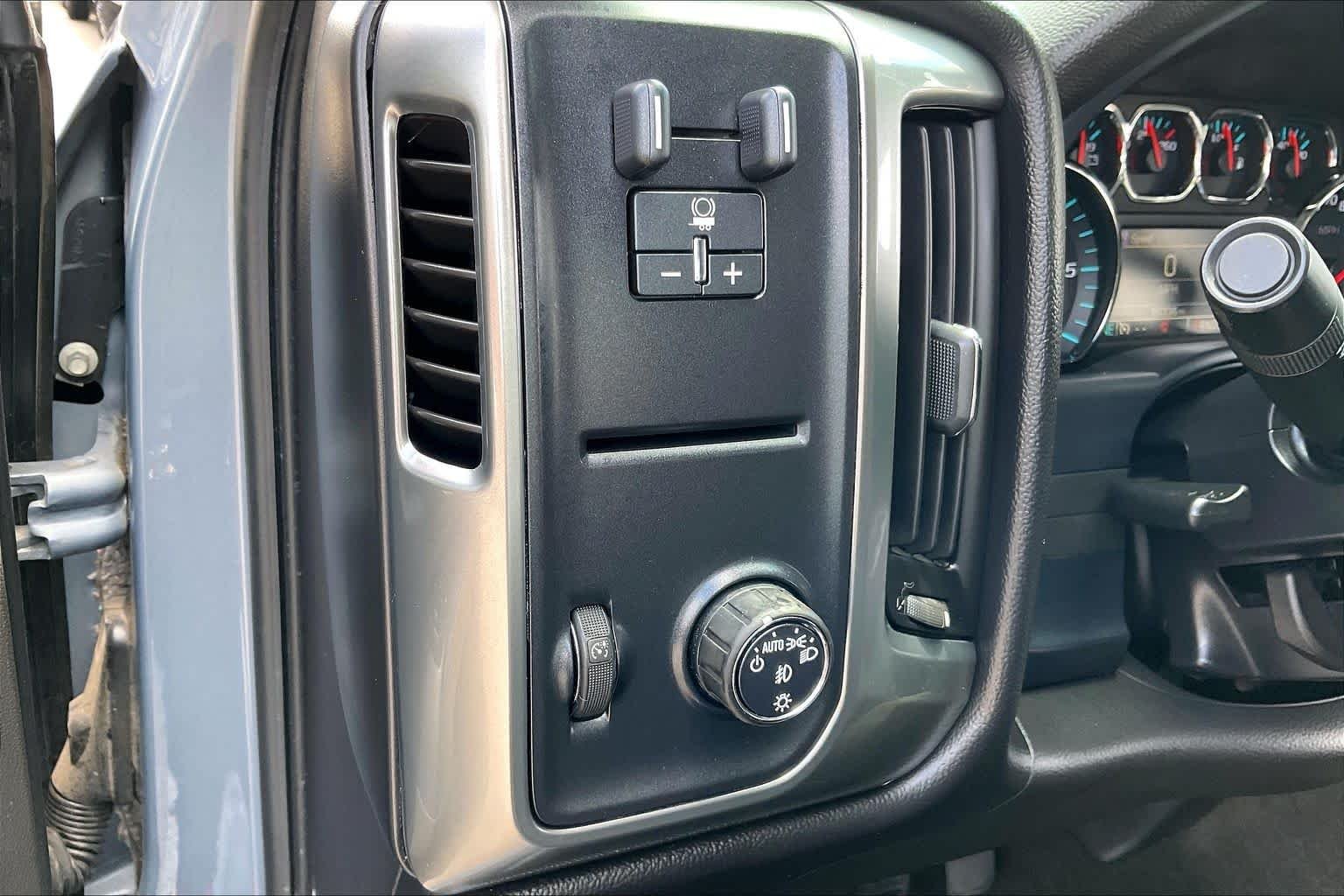 Used 2015 Slate Grey Metallic Chevrolet LT image 14