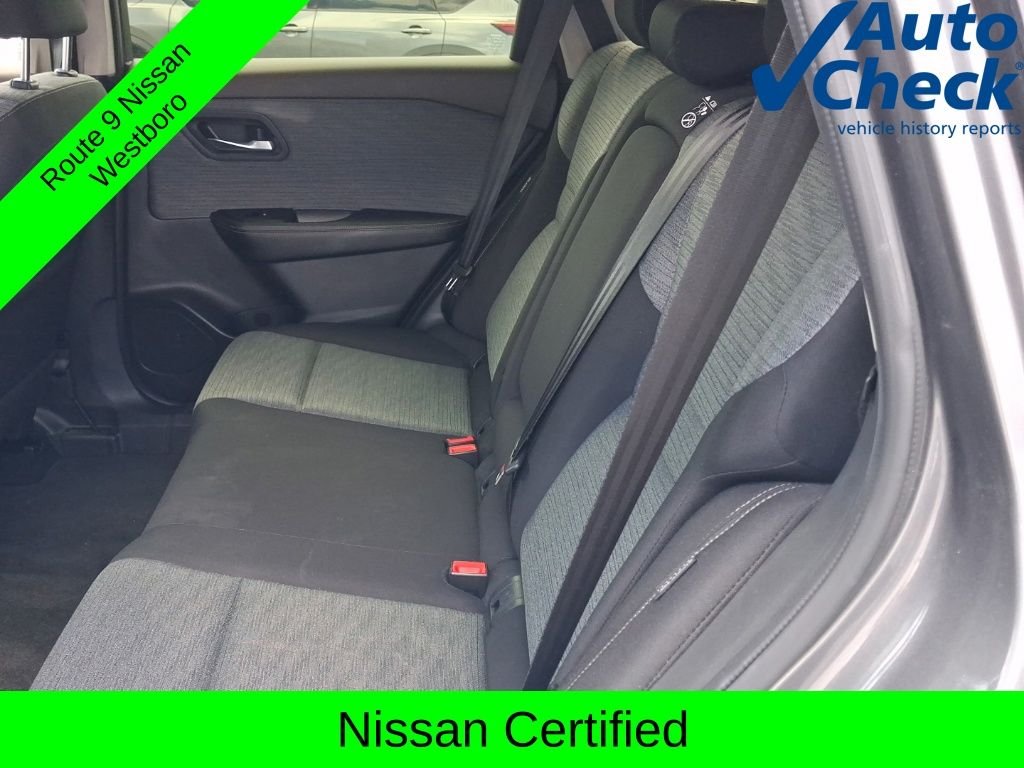 Used 2023 Gray Nissan SV image 13
