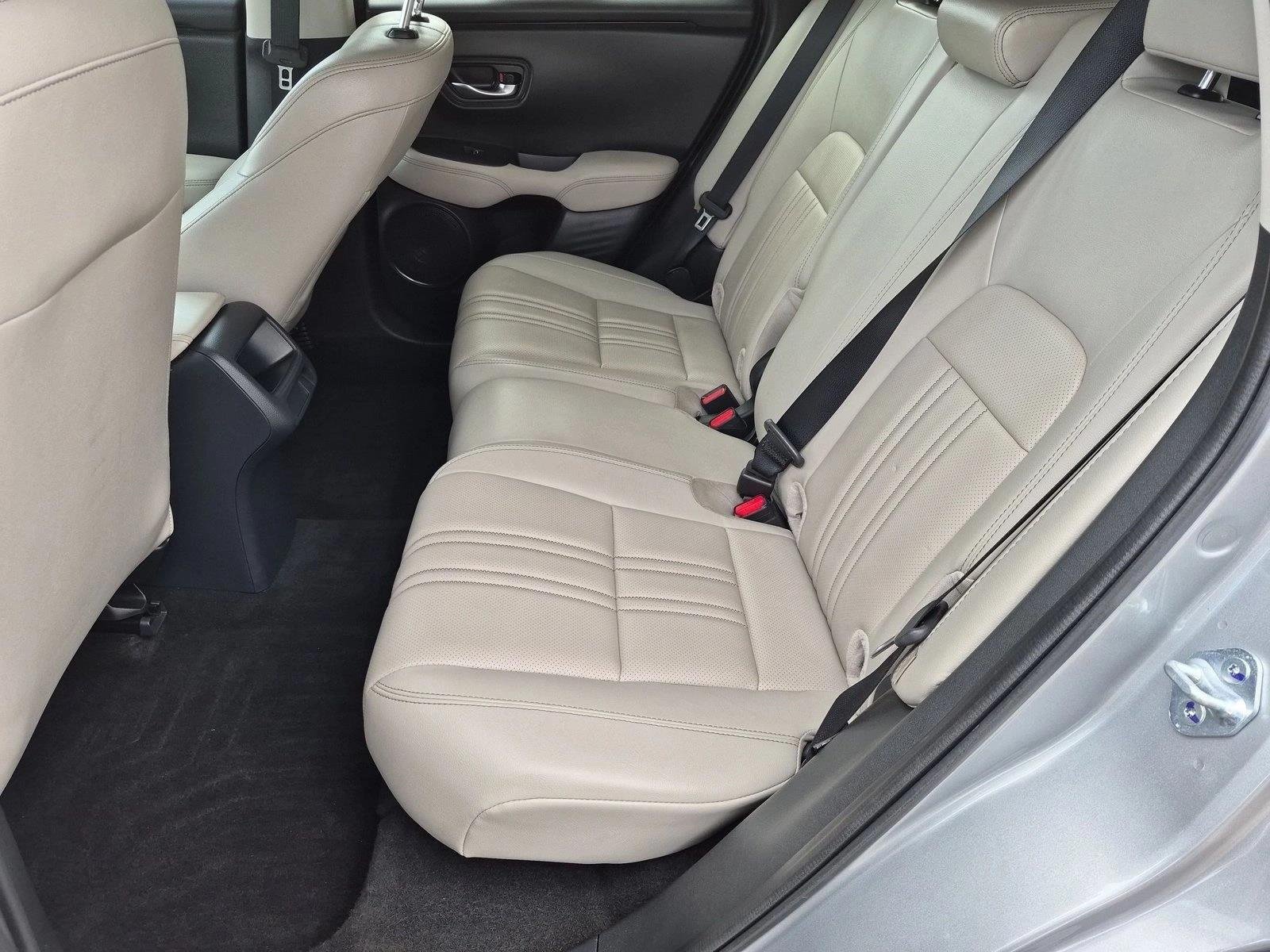Used 2025 Silver Honda EX-L image 18