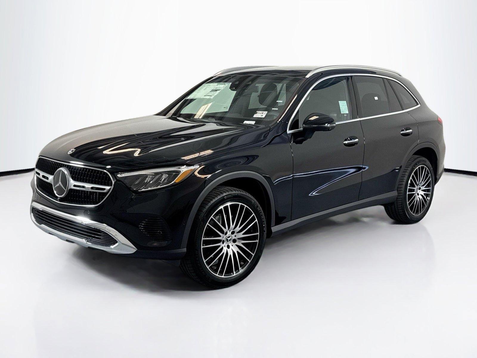 New 2026 Black Mercedes-Benz GLC 300 image 1
