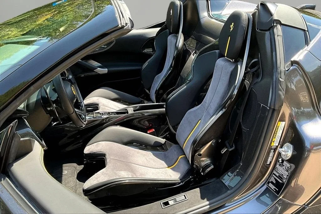Used 2022 Extra Sample Ferrari  image 19