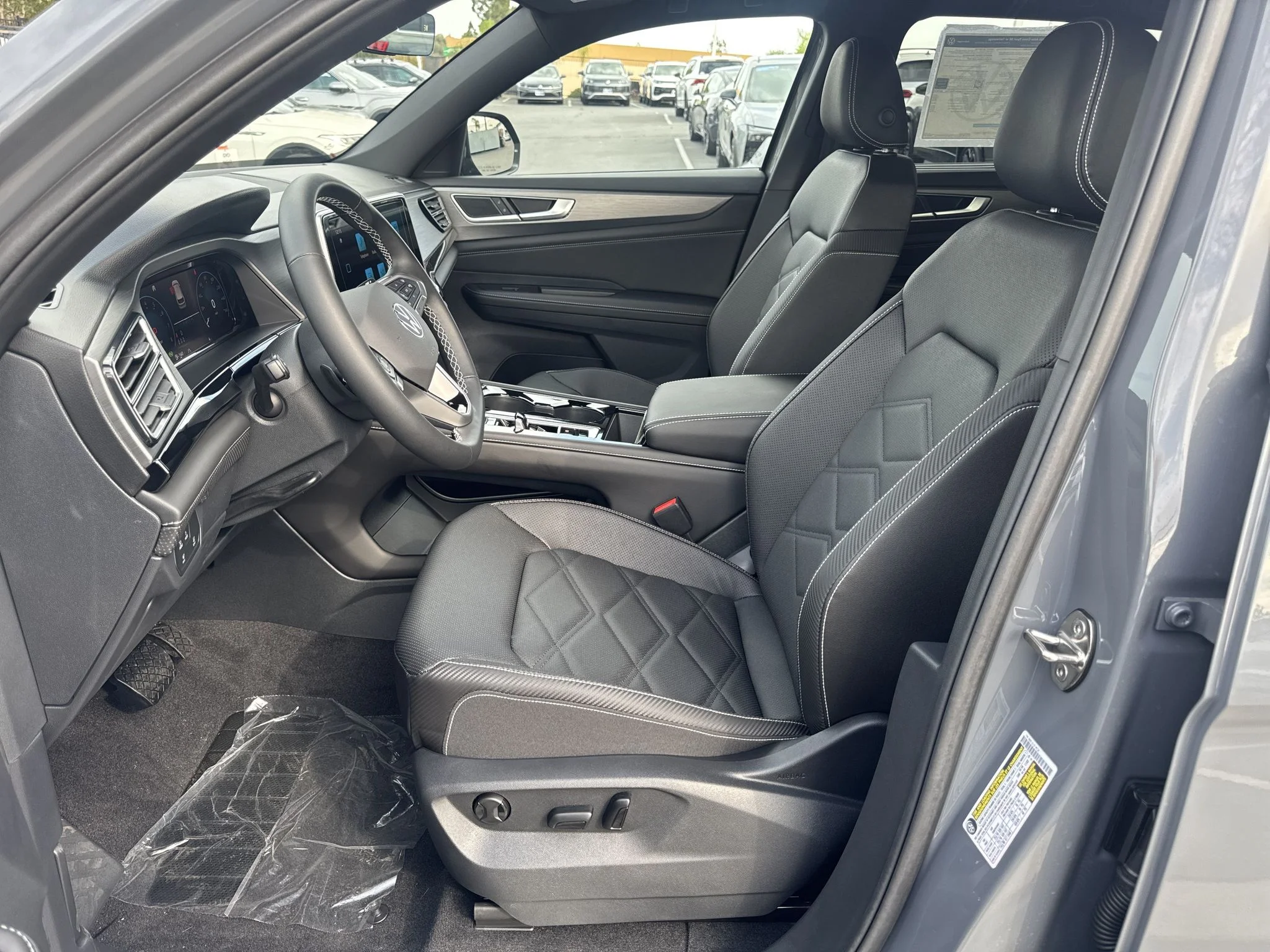 New 2026 Pure Gray Volkswagen 2.0T SE w/Technology image 14