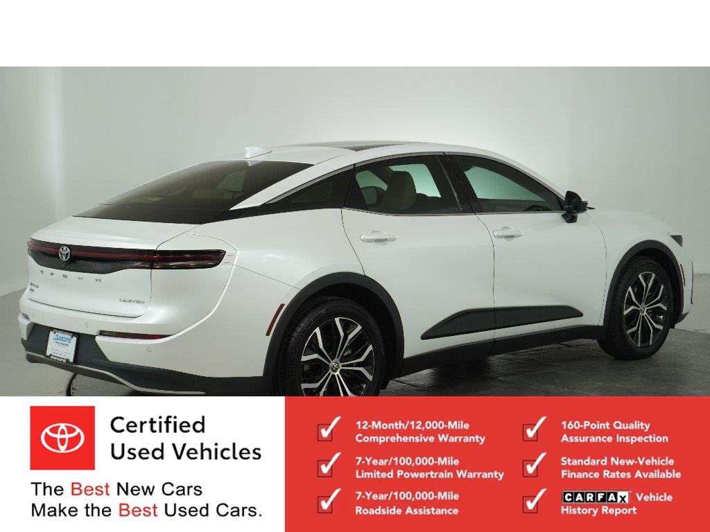 Certified Used 2024 Oxygen White Toyota Limited image 3