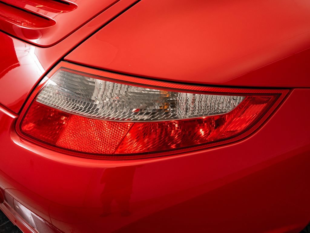 Used 2006 Guards Red Porsche Carrera S image 19