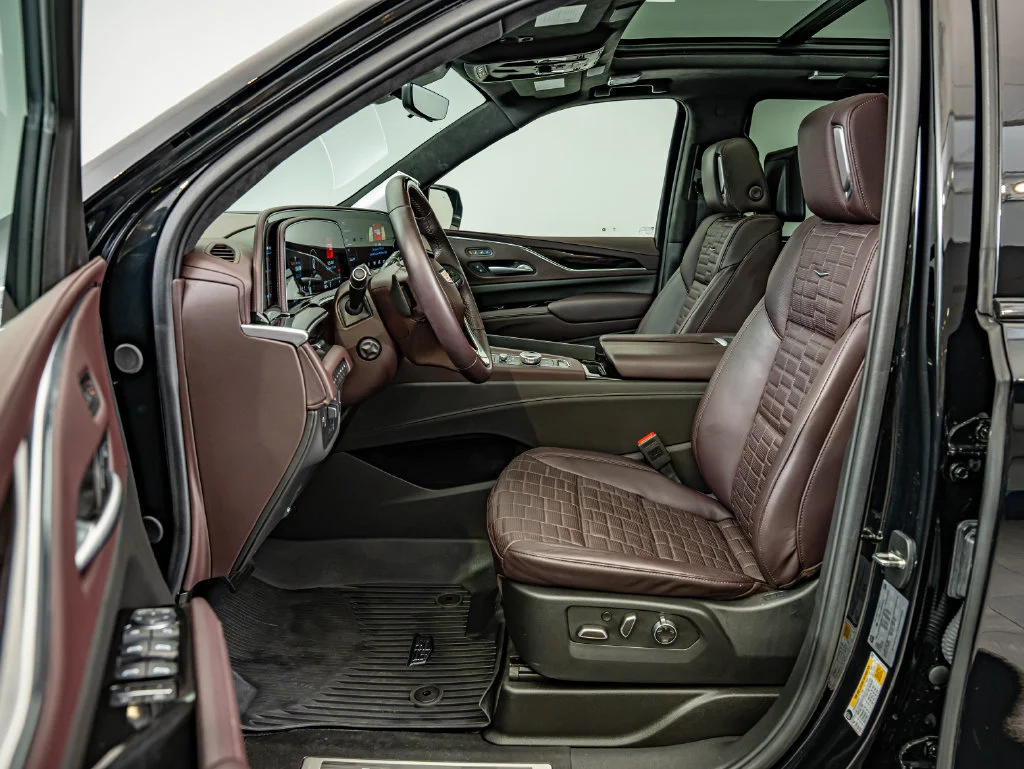 Used 2024 Black Raven Cadillac Sport Platinum image 34