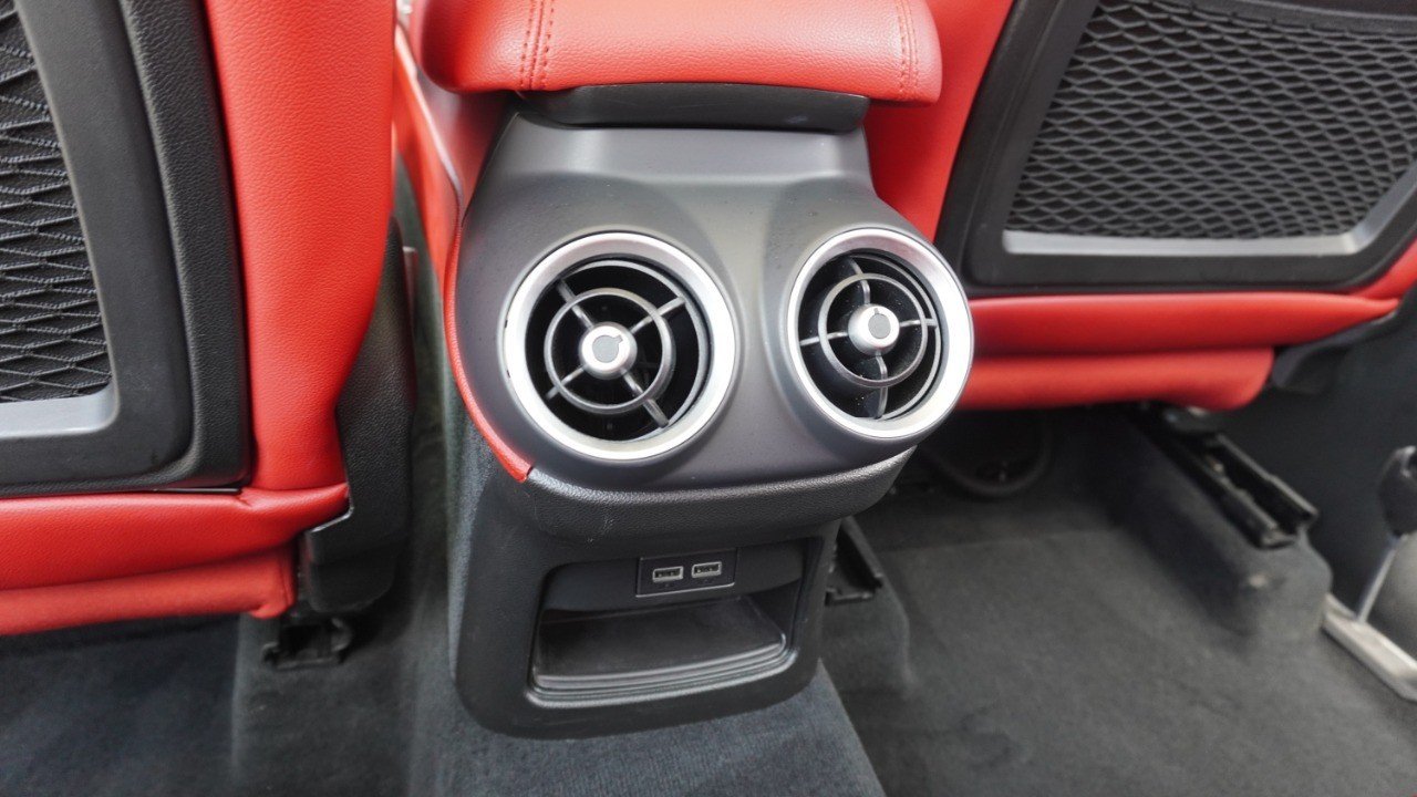 Used 2018 Black Alfa Romeo  image 33